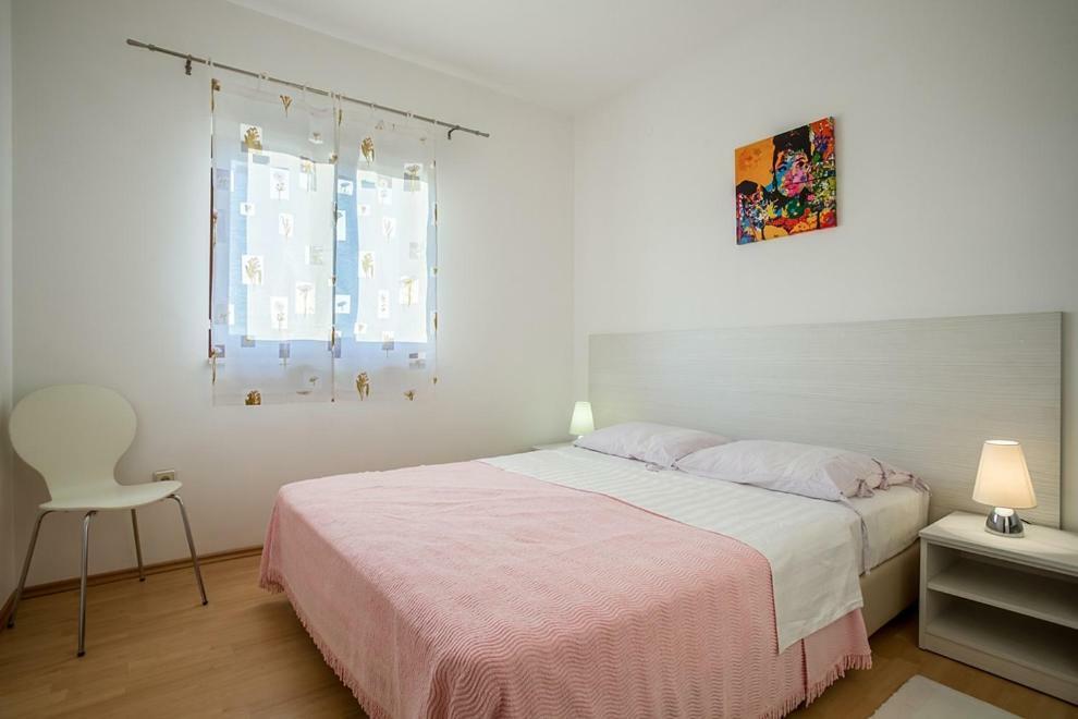 Apartments Jelena Ražanj Esterno foto